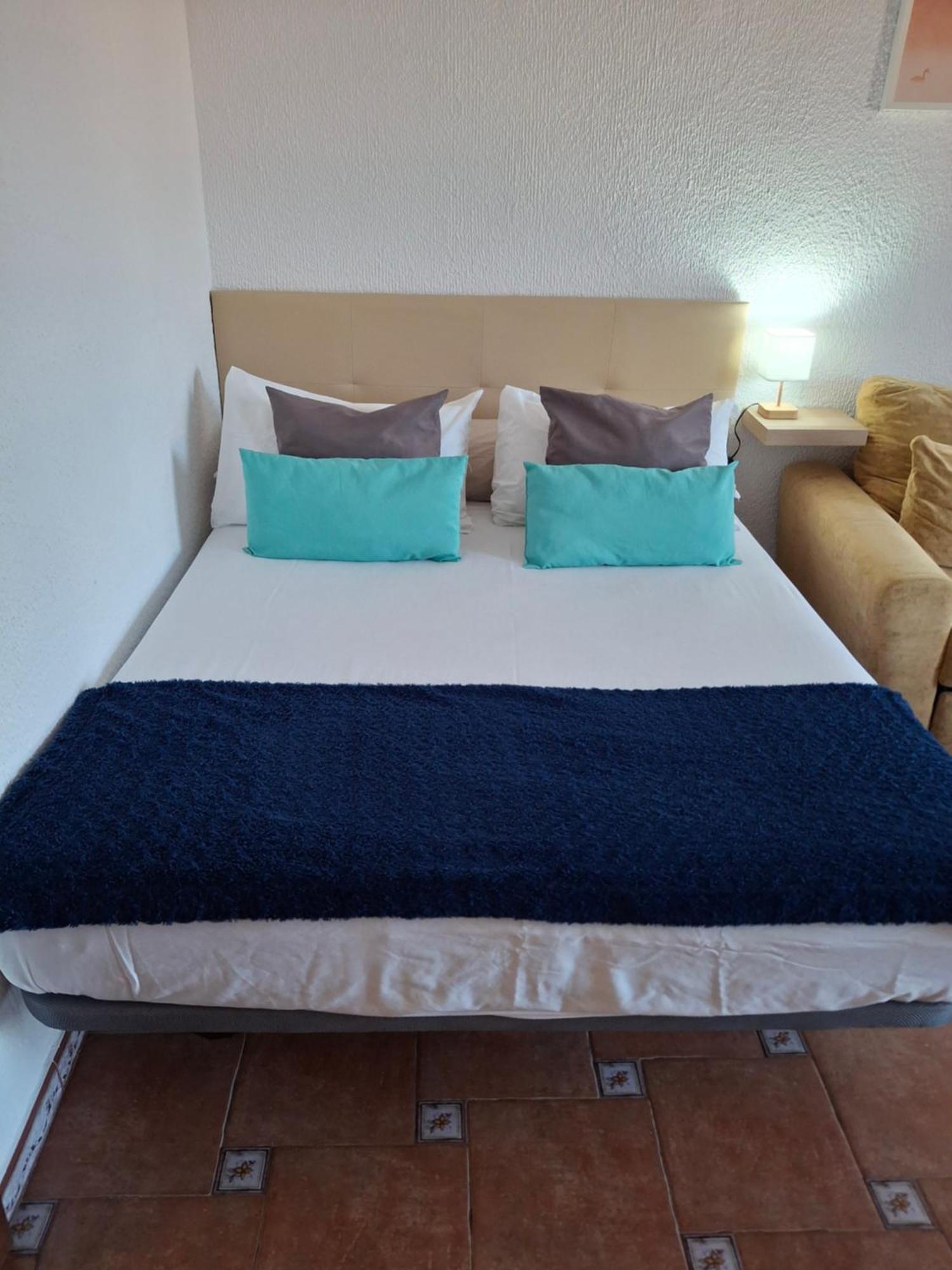 Apartamento Sonia Apartment Torremolinos Bagian luar foto