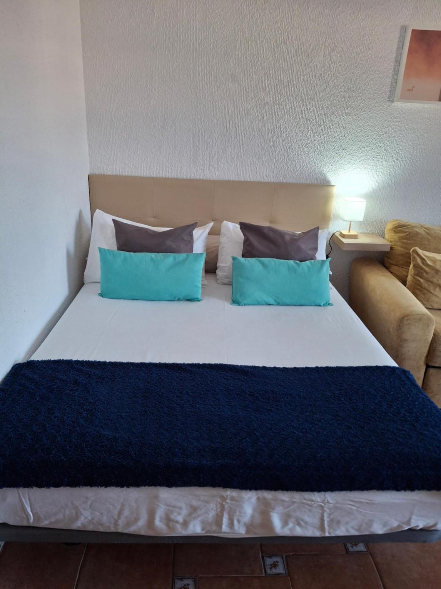 Apartamento Sonia Apartment Torremolinos Bagian luar foto