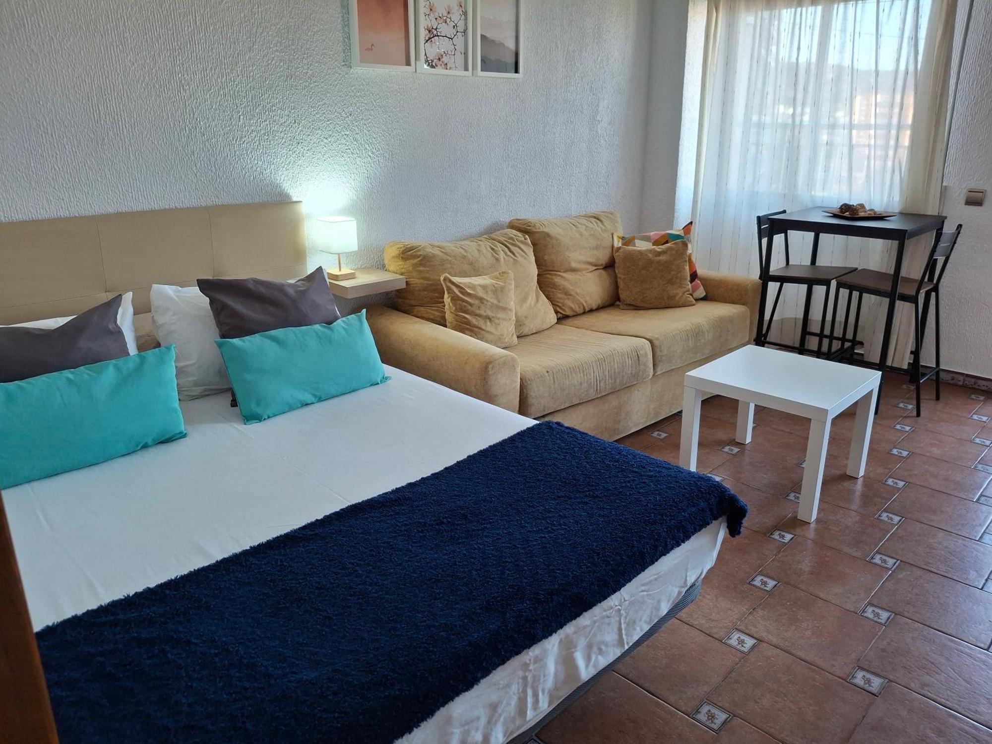 Apartamento Sonia Apartment Torremolinos Bagian luar foto